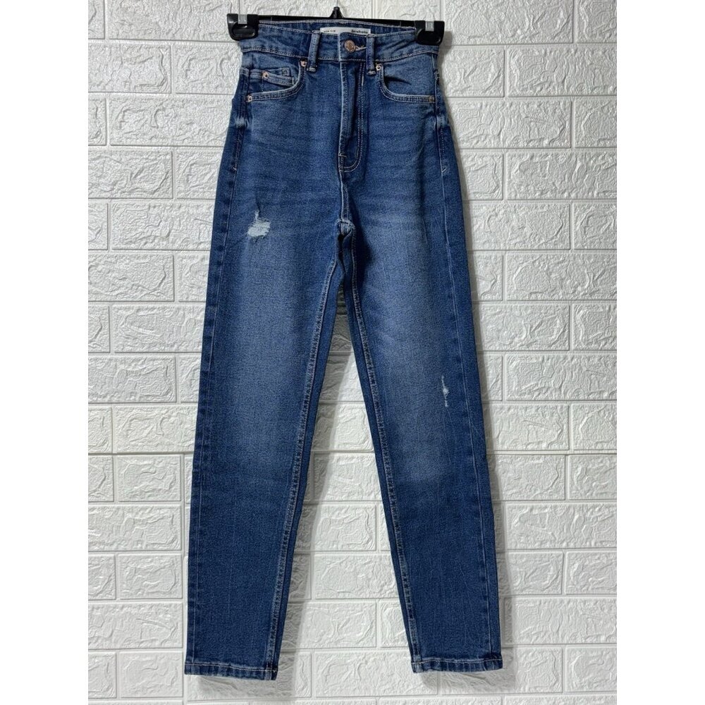 New Without Tags - Stradivarius Women's Mom Slim Fit Jeans US Size 00